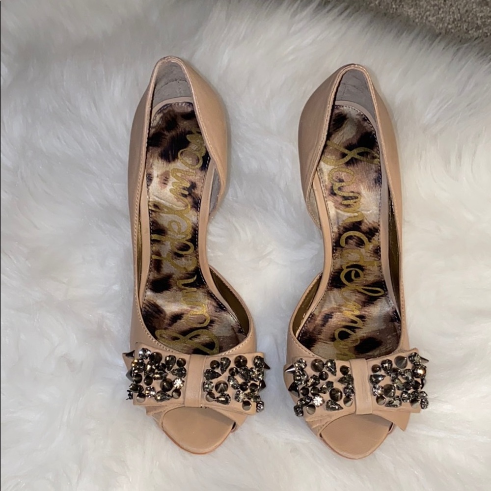 Sam Edelman Lorna peep toe pump